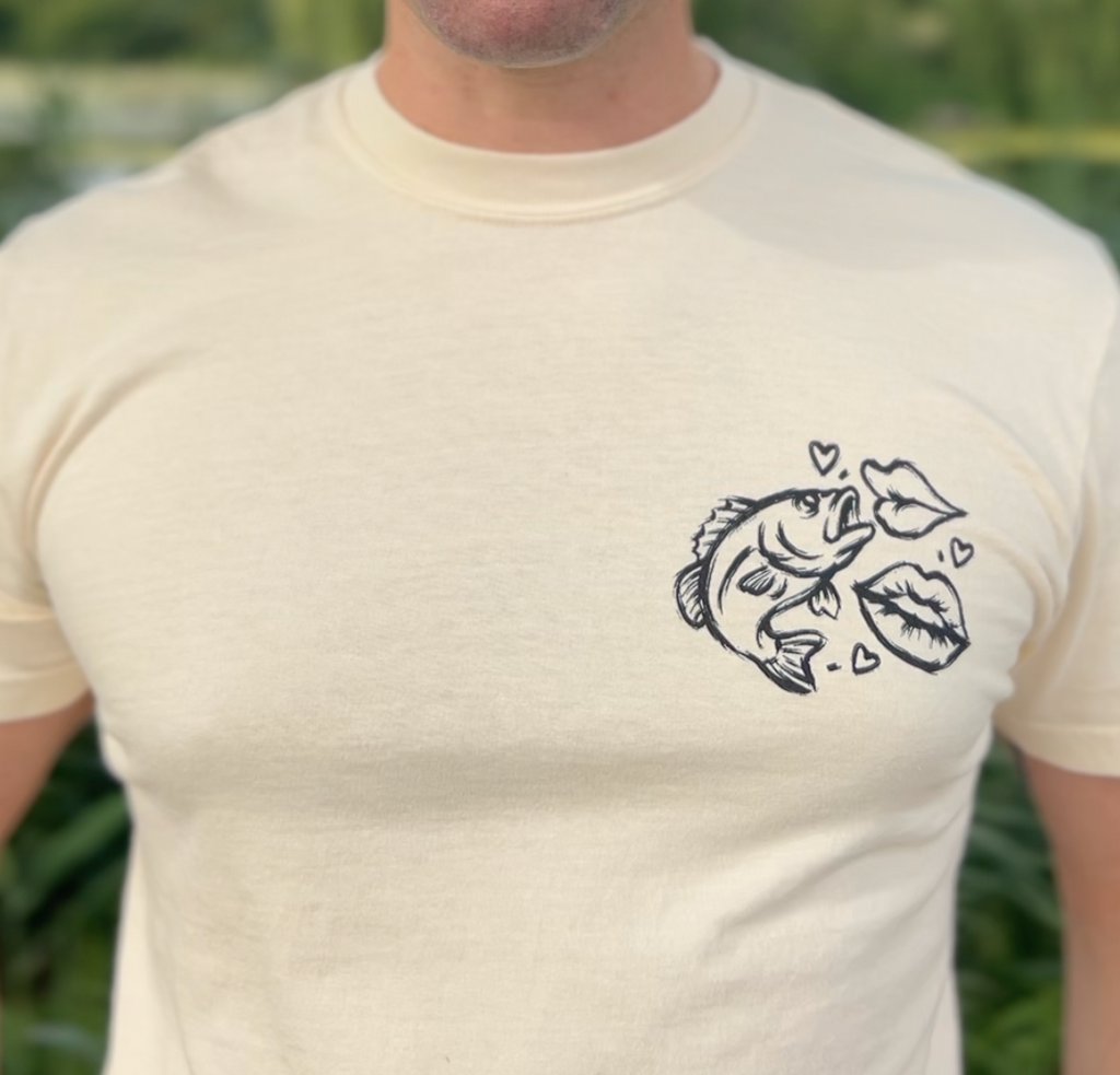 T-shirt de pêche KISS MY BASS ivoire Spyke Fishing, vue de devant